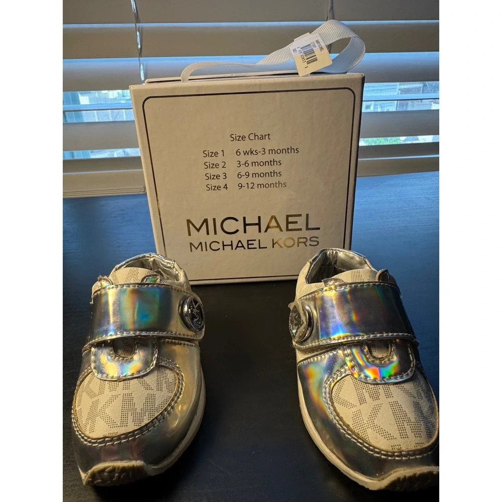 Michael Kors‎ Baby Rachel Sneakers Kids Size 1 Silver Holographic Monogram Logo